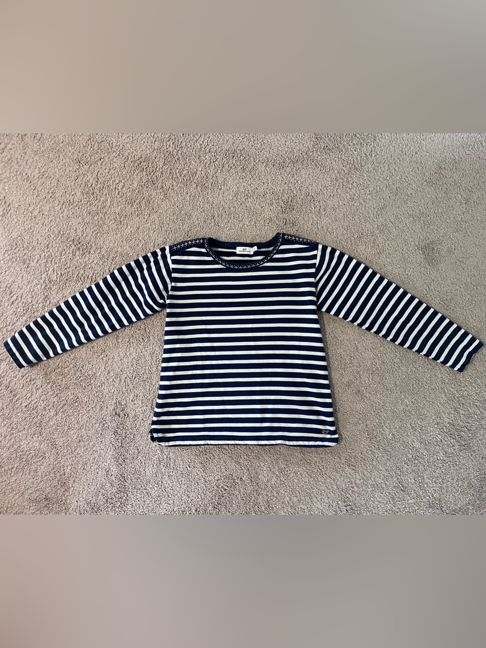 Vineyard Vines striped navy and white sweatshirt